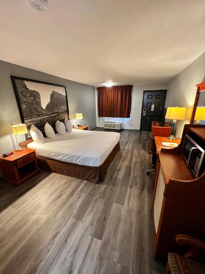 Super 8 By Wyndham 2*